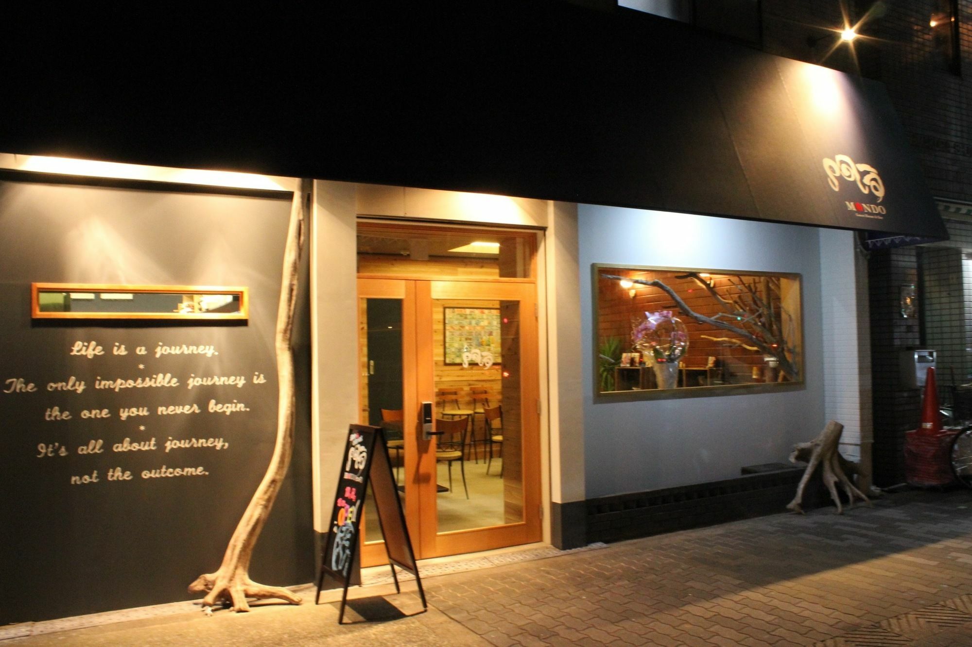 Bar And Hostel Mondo Осака Екстер'єр фото